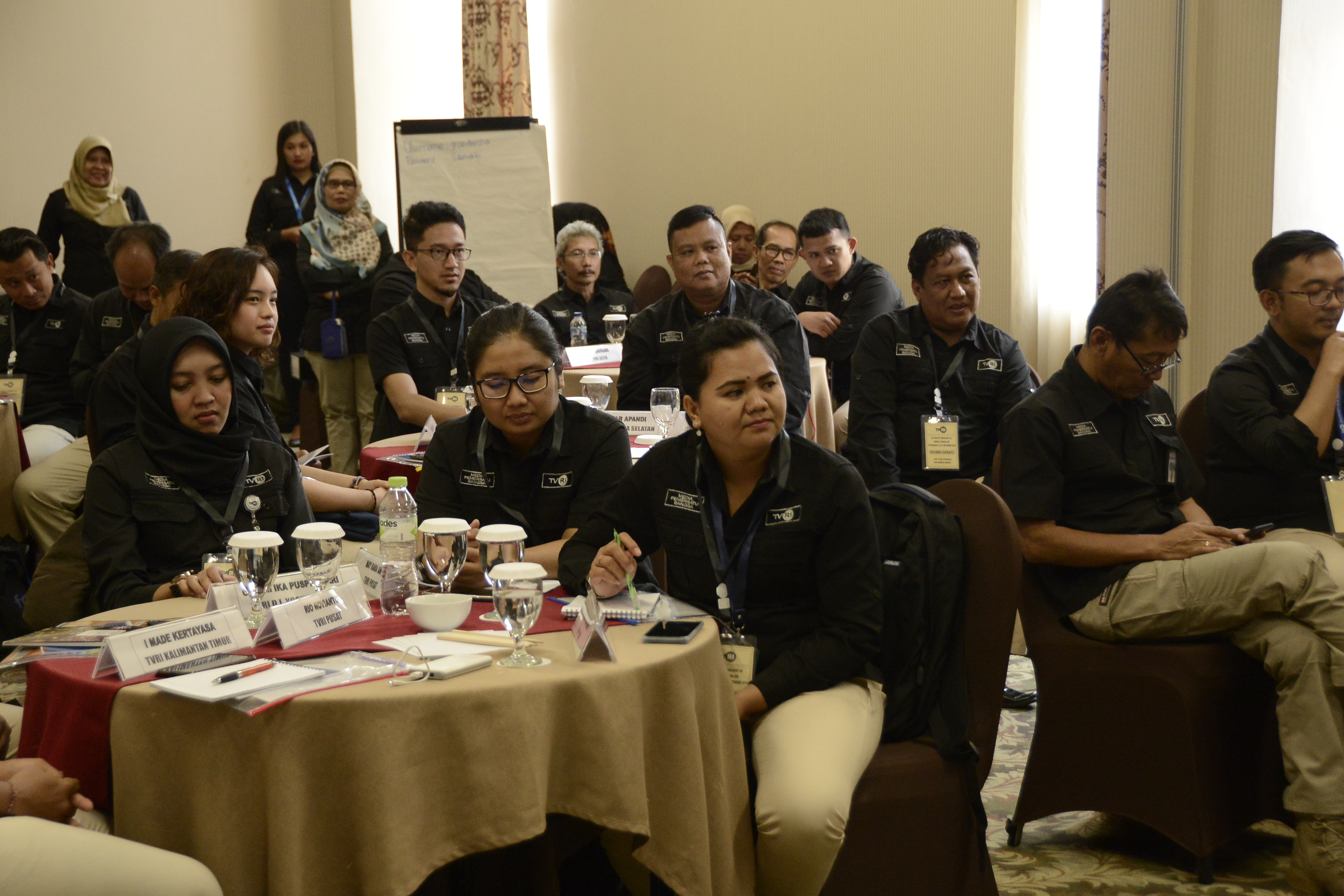 TVRI broadcasters during Mobile Journalism workshop